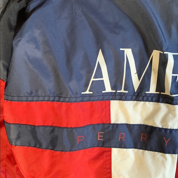 Perry
Ellis - Picture 2 of 5